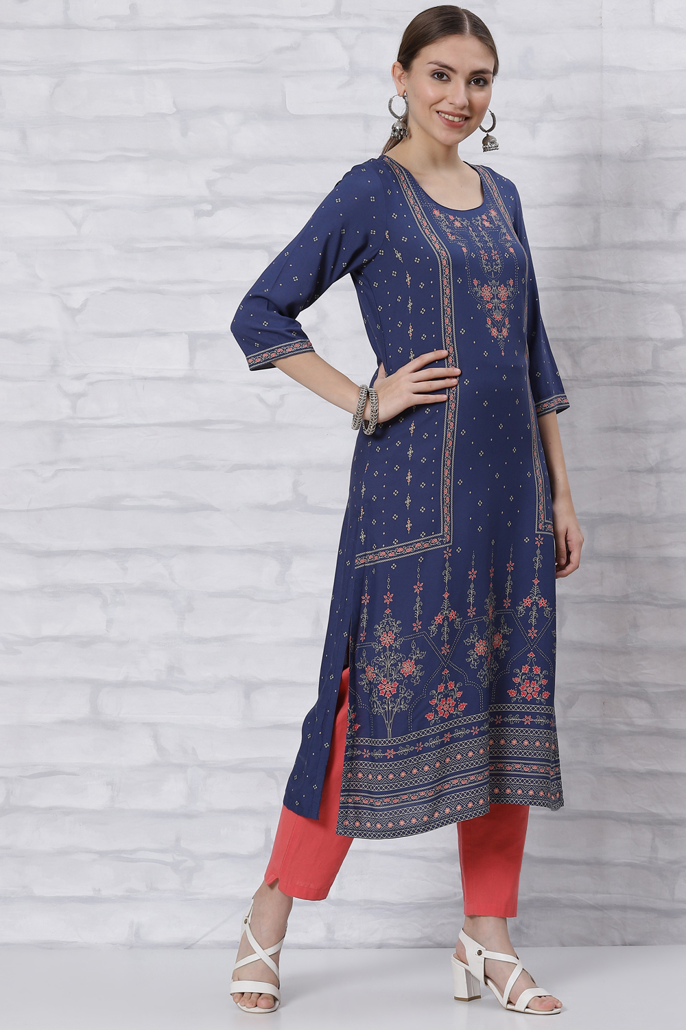 Indigo LIVA Straight Kurta image number 3